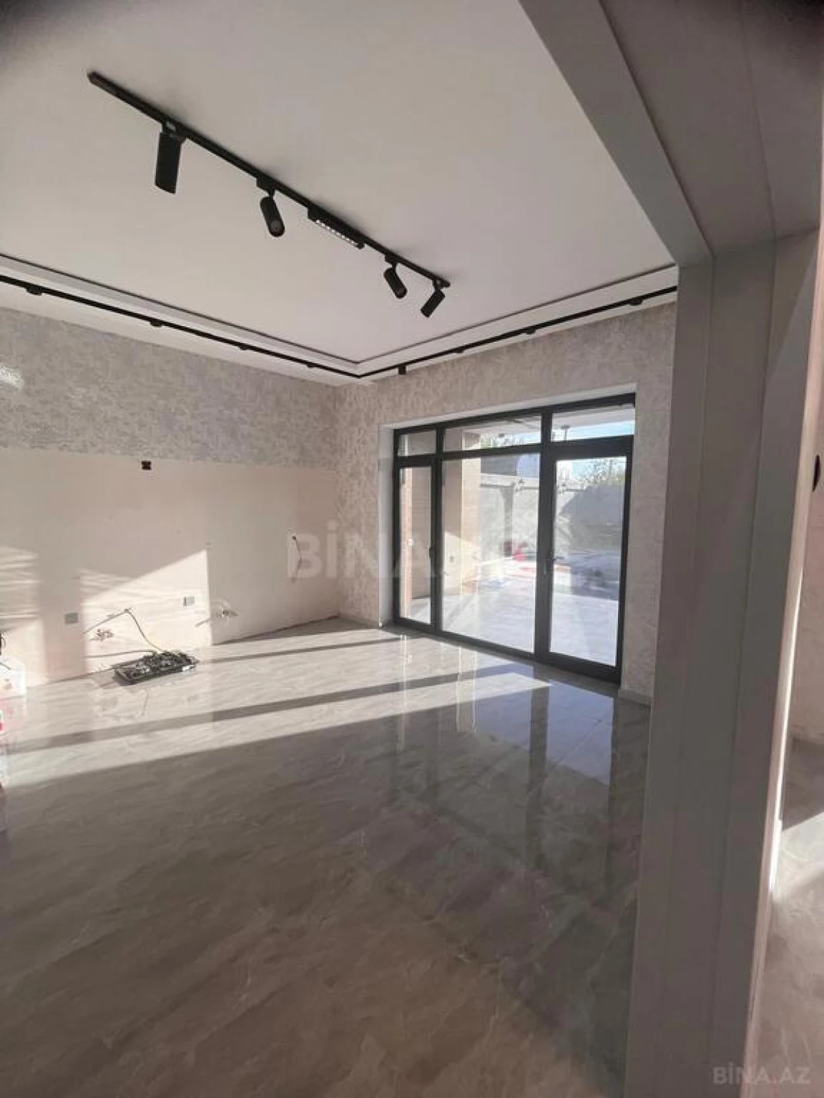 Satılır 3 otaqlı həyət evi 130 m²