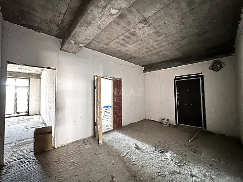 Satılır 3 otaqlı mənzil 125 m²