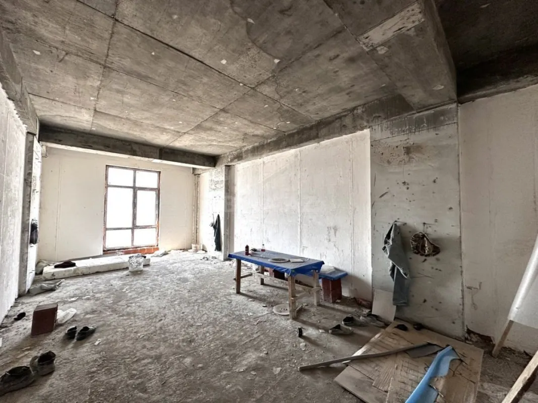 Satılır 3 otaqlı mənzil 125 m²