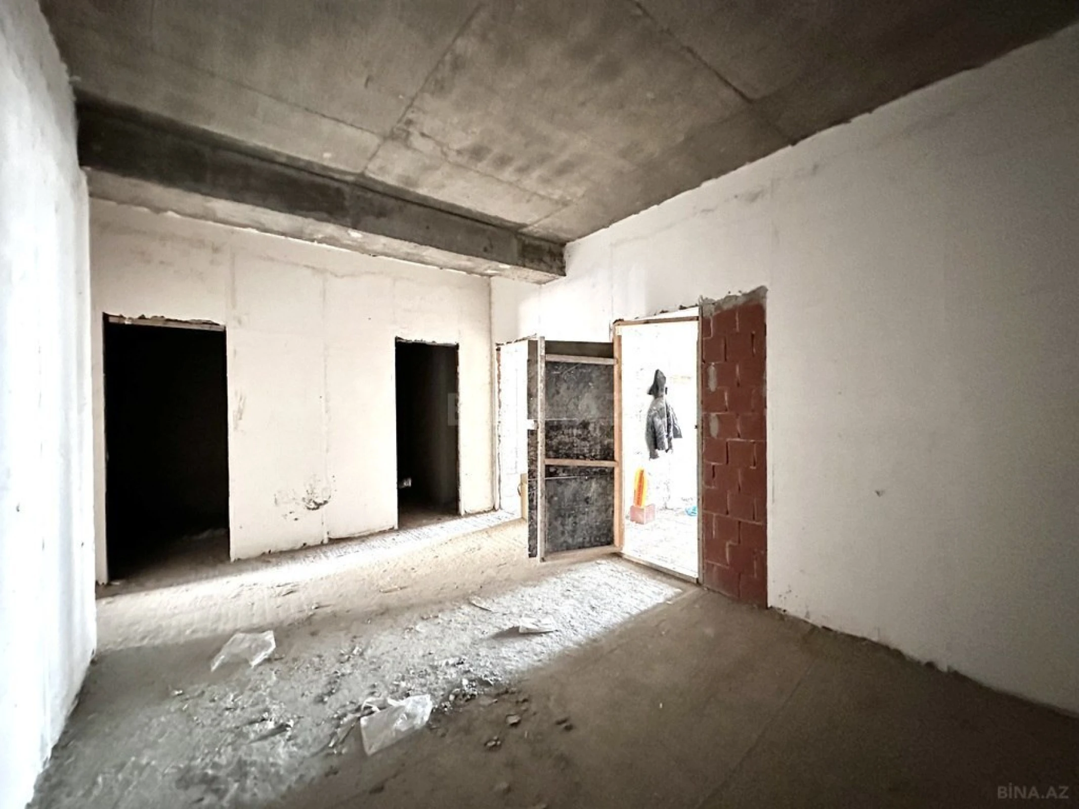 Satılır 3 otaqlı mənzil 125 m²