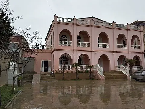 Satılır 10 otaqlı həyət evi 747 m² — Bakı, Badamdar 10 otaq 747.00 m²