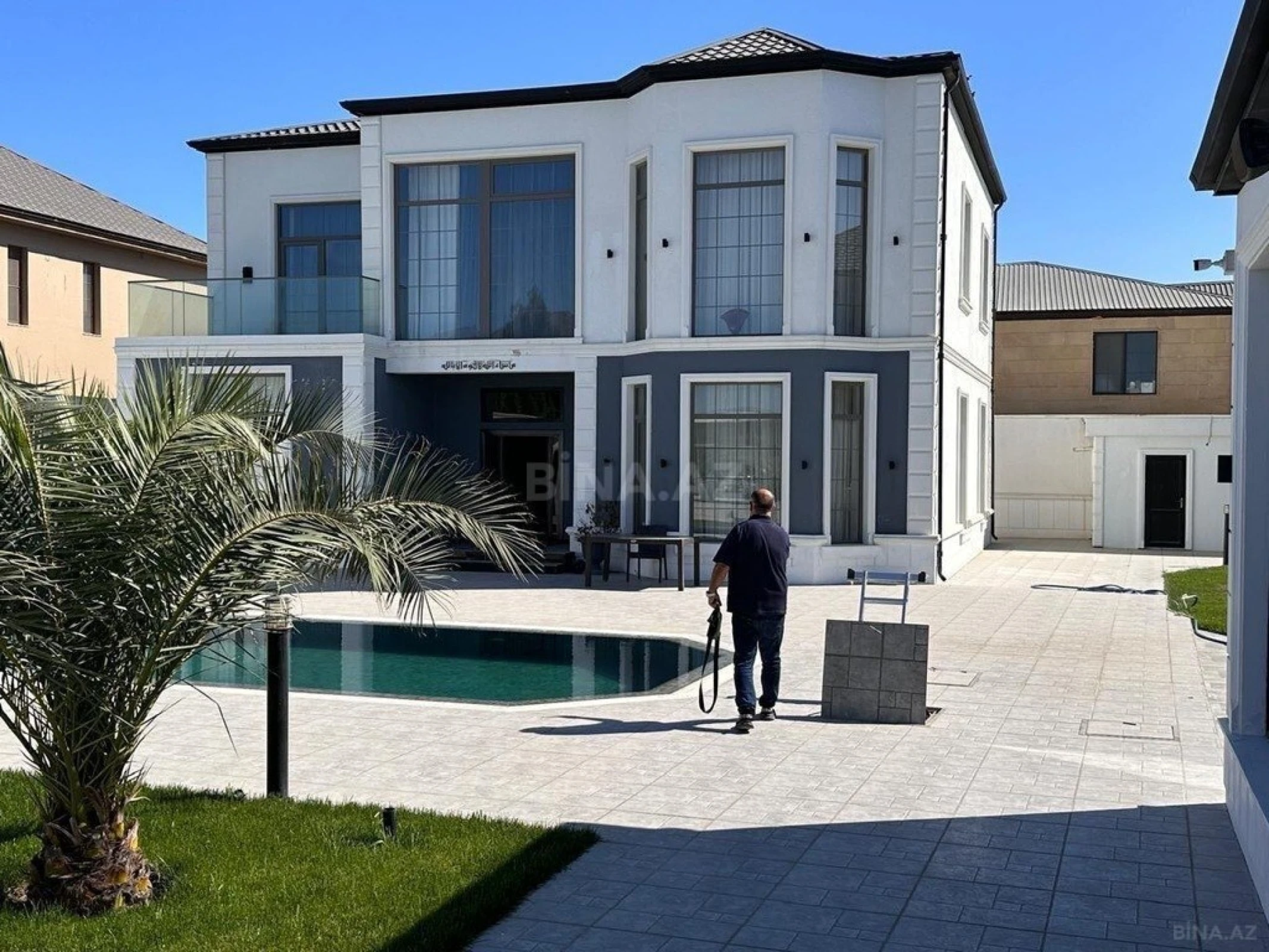 Kirayə verilir 5 otaqlı həyət evi 380 m²