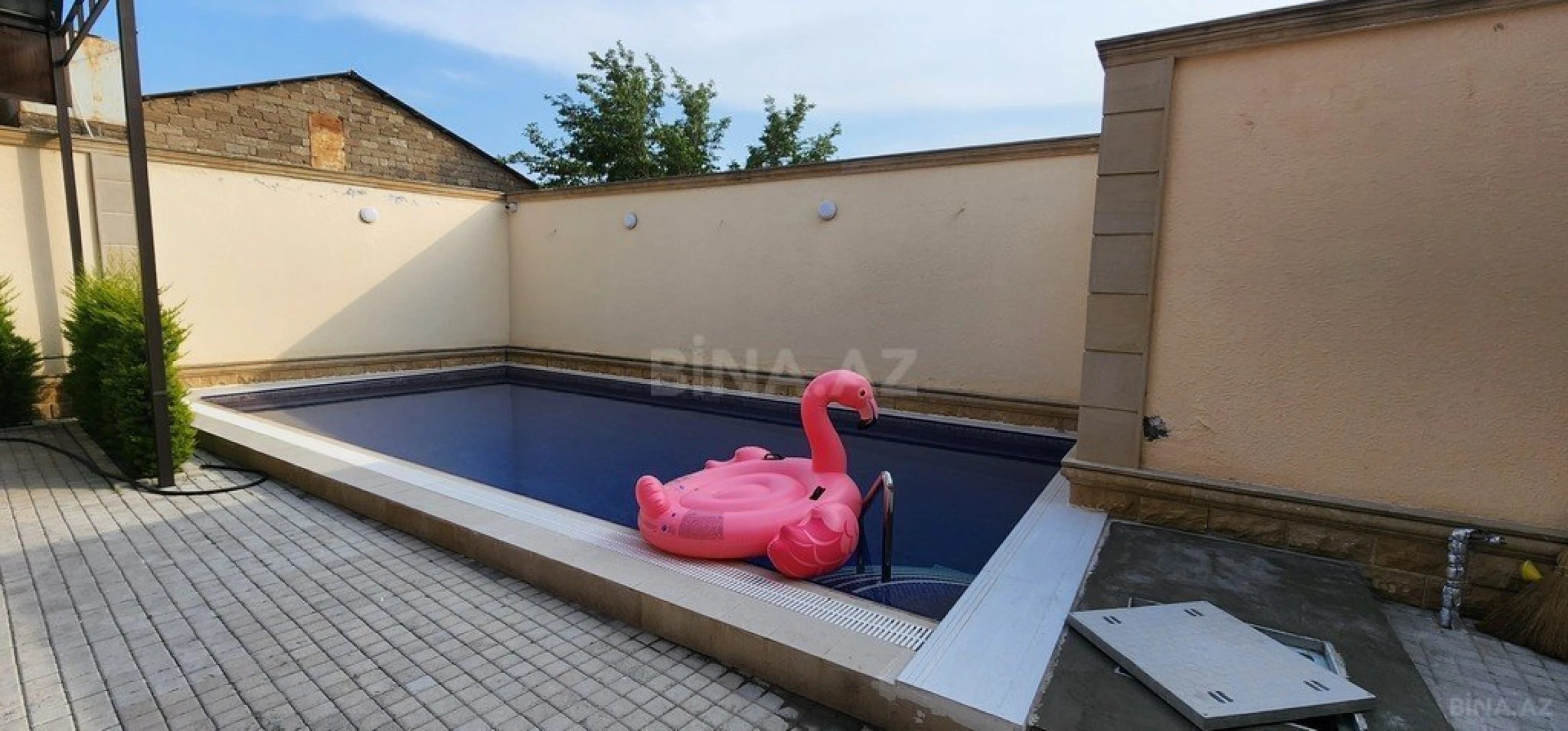 Kirayə verilir 6 otaqlı həyət evi 350 m²