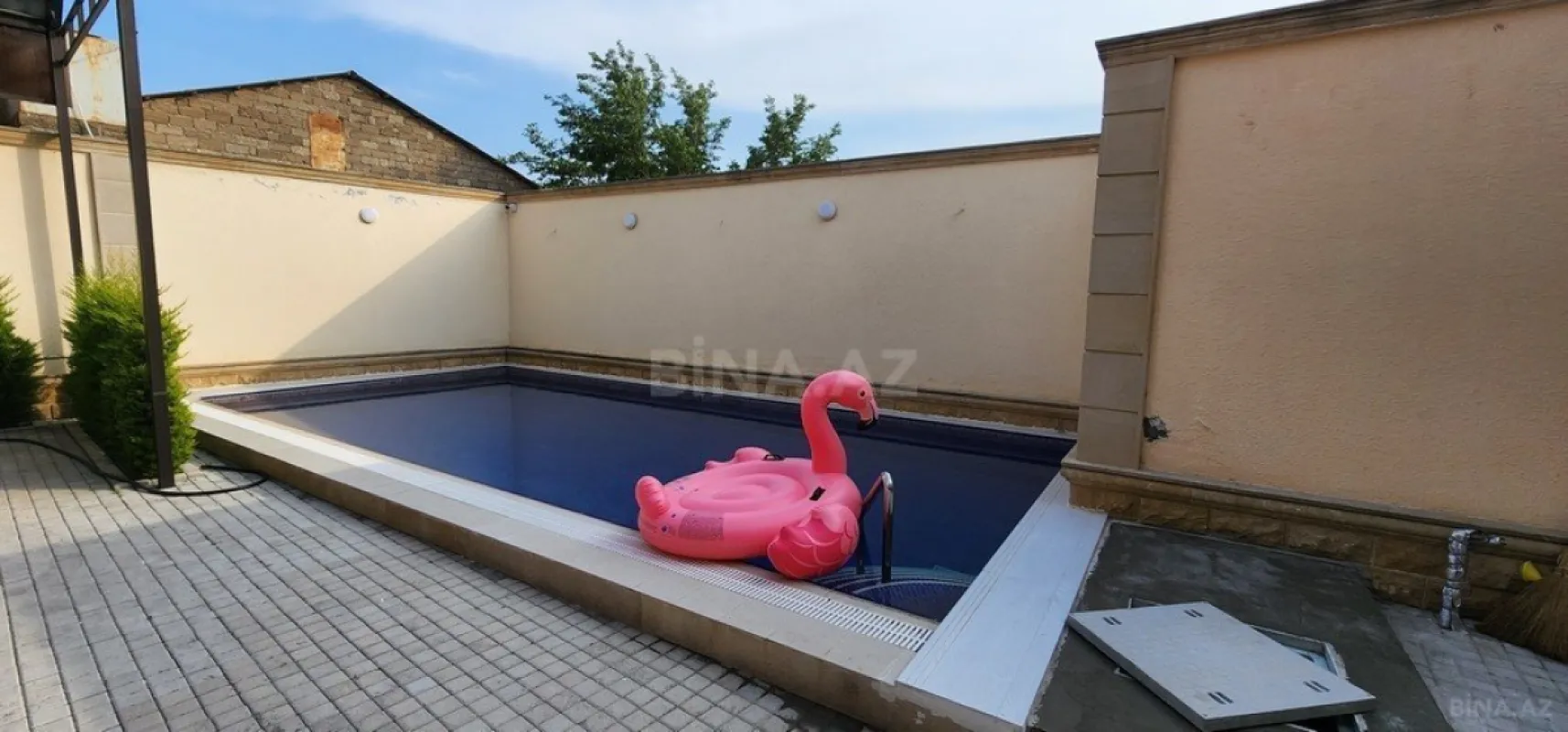 Kirayə verilir 6 otaqlı həyət evi 350 m²