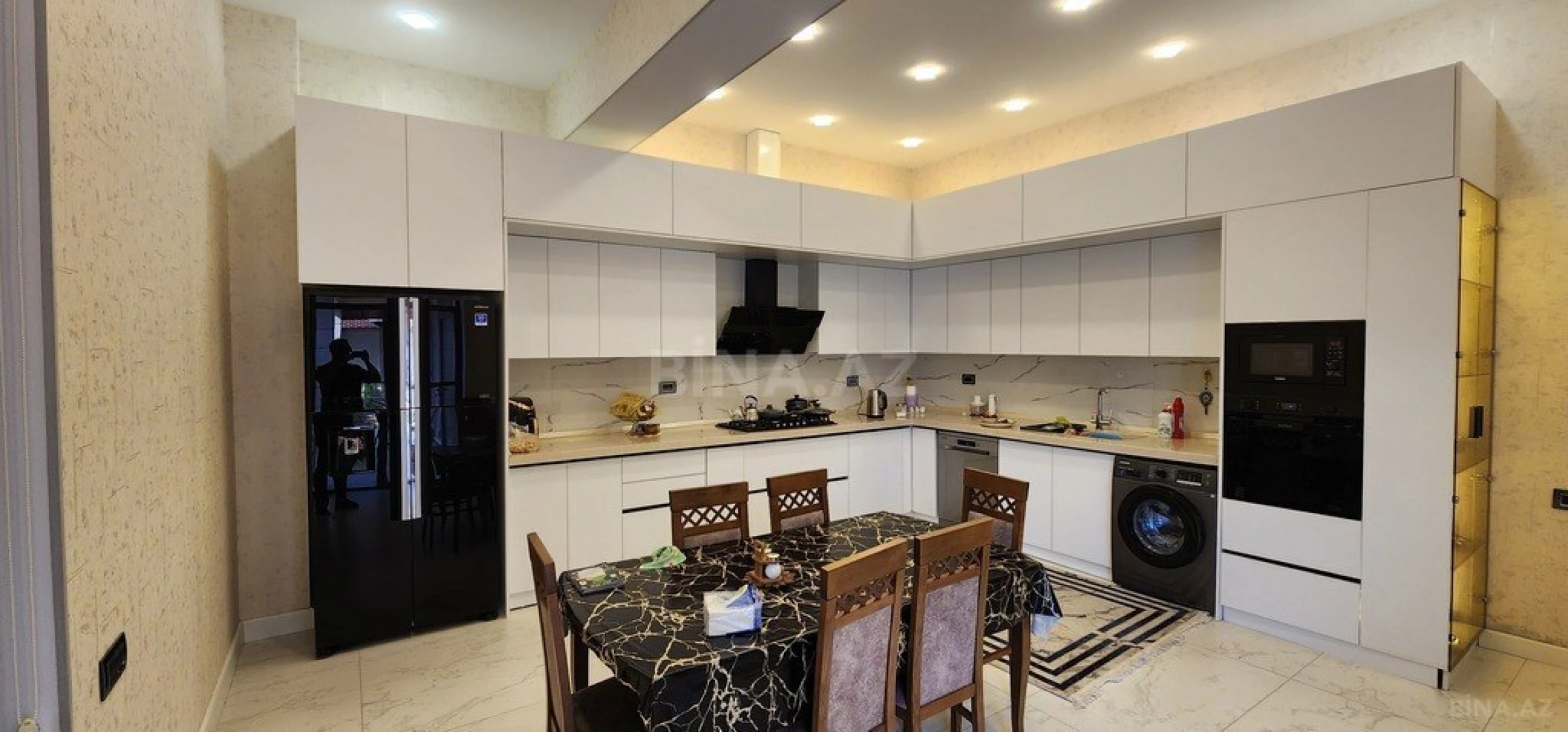 Kirayə verilir 6 otaqlı həyət evi 350 m²