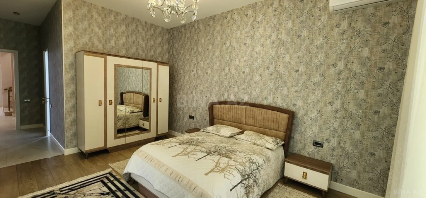 Kirayə verilir 6 otaqlı həyət evi 350 m²