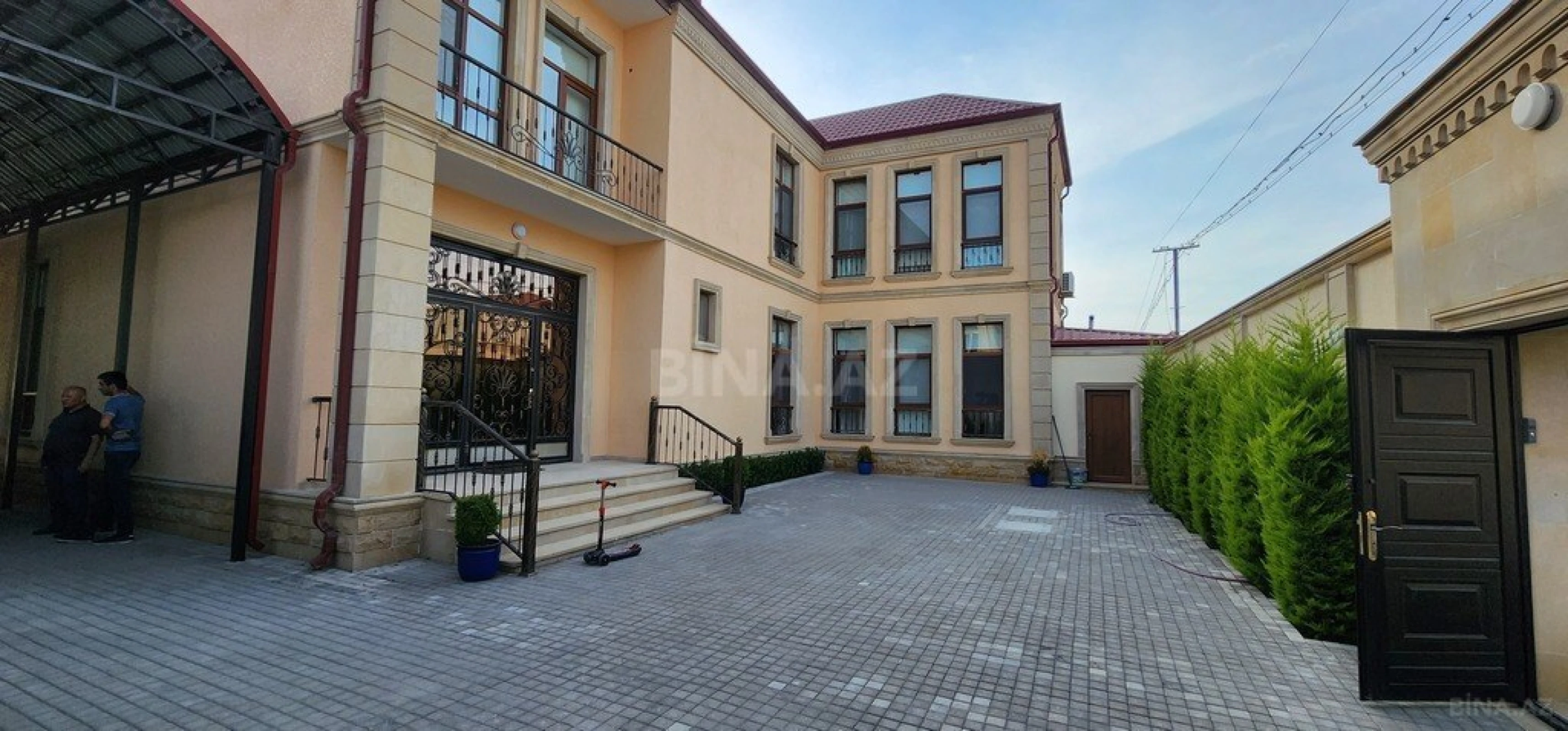 Kirayə verilir 6 otaqlı həyət evi 350 m²