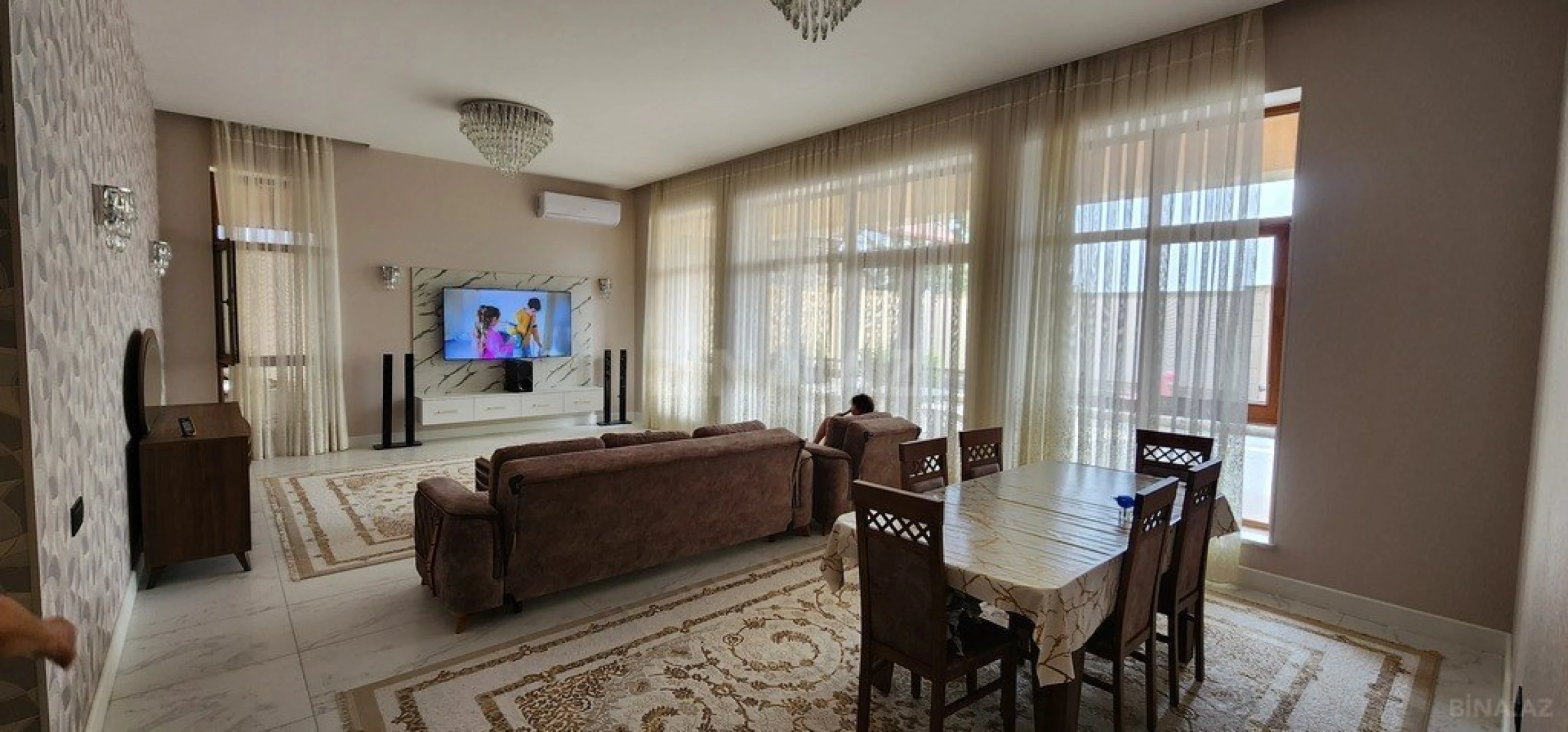Kirayə verilir 6 otaqlı həyət evi 350 m²