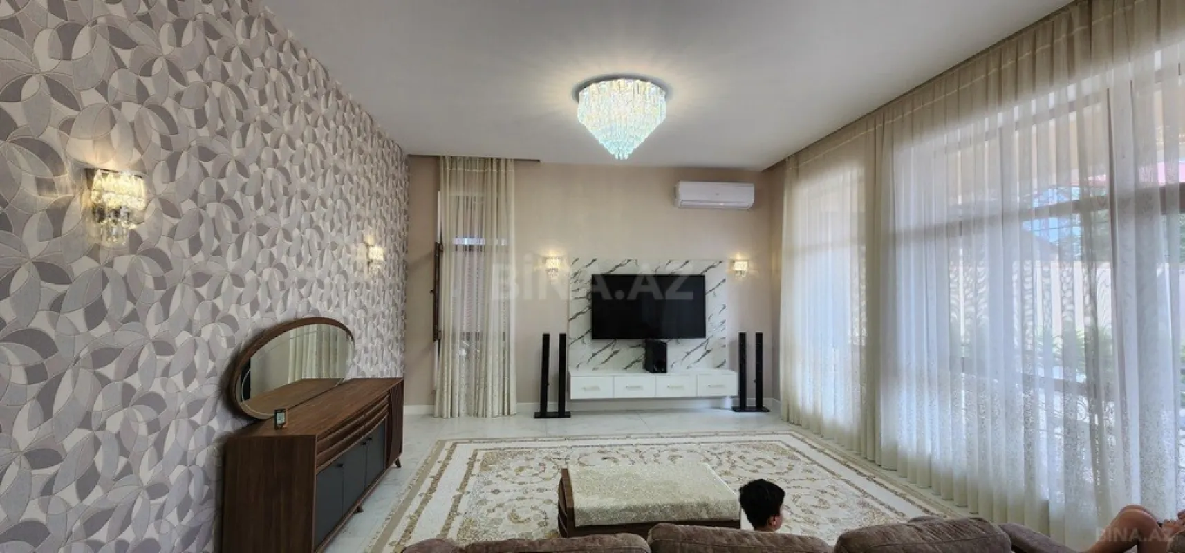 Kirayə verilir 6 otaqlı həyət evi 350 m²