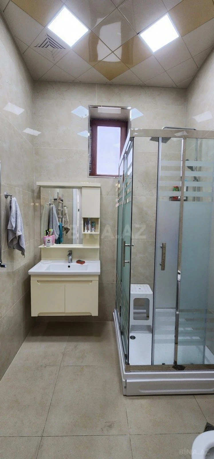 Kirayə verilir 6 otaqlı həyət evi 350 m²