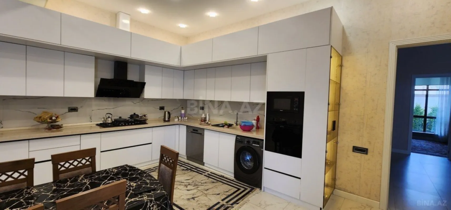 Kirayə verilir 6 otaqlı həyət evi 350 m²