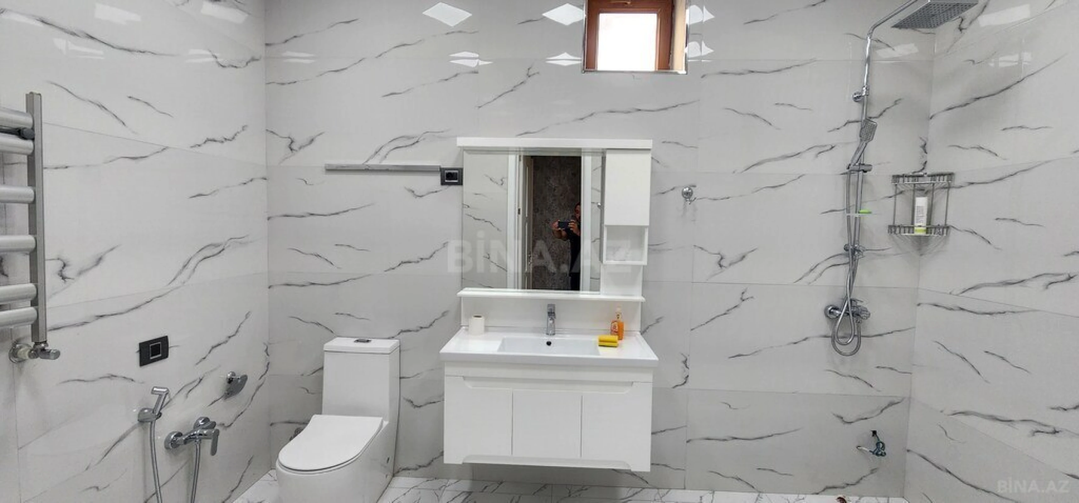 Kirayə verilir 6 otaqlı həyət evi 350 m²