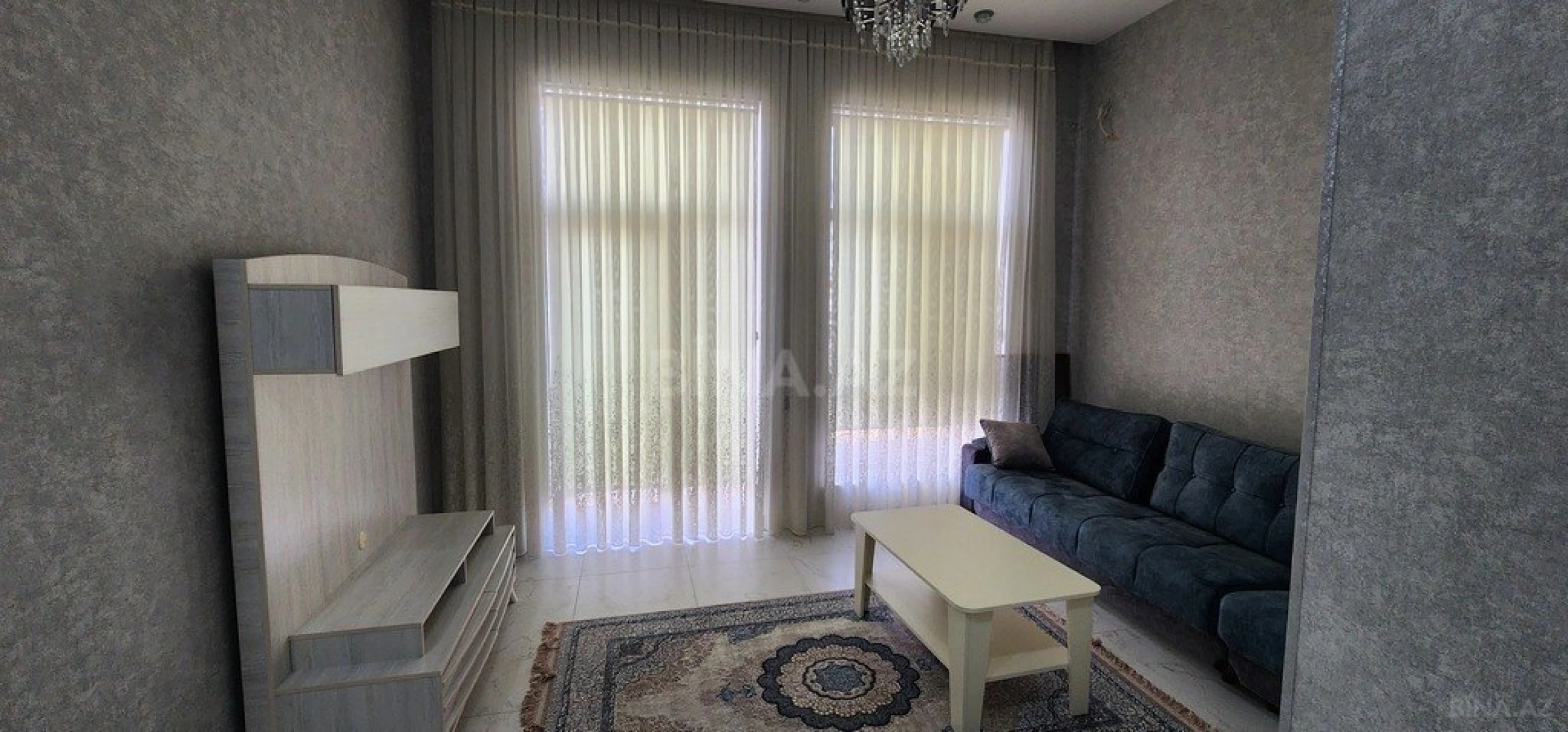 Kirayə verilir 6 otaqlı həyət evi 350 m²