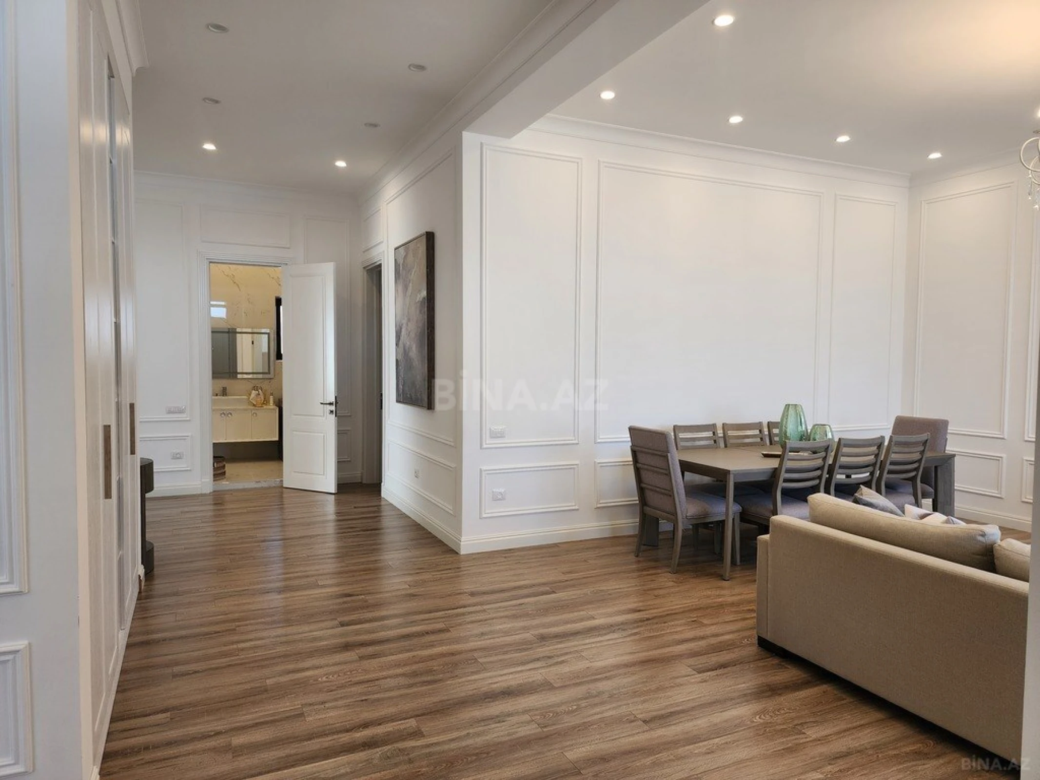 Kirayə verilir 4 otaqlı həyət evi 240 m²