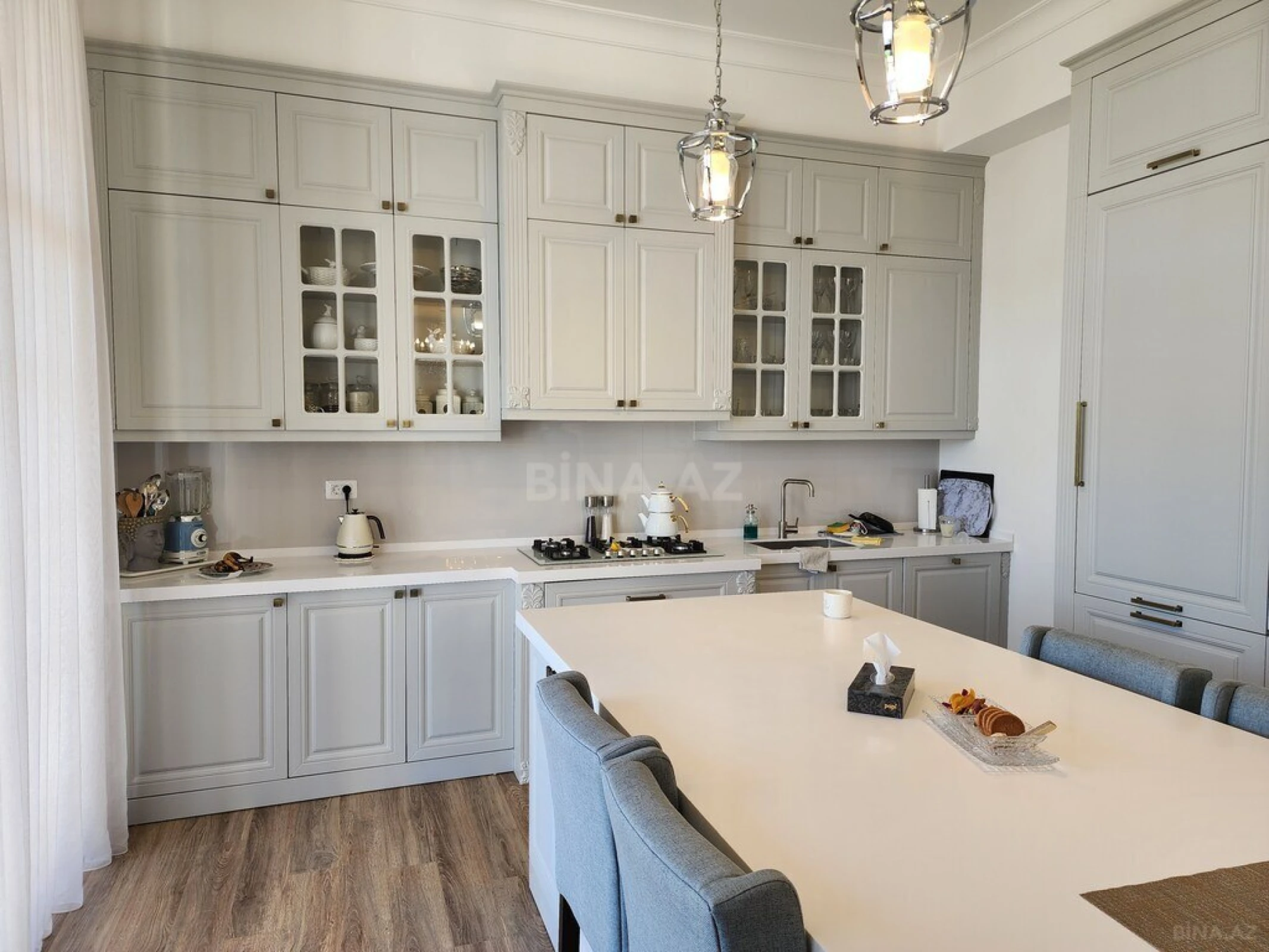 Kirayə verilir 4 otaqlı həyət evi 240 m²