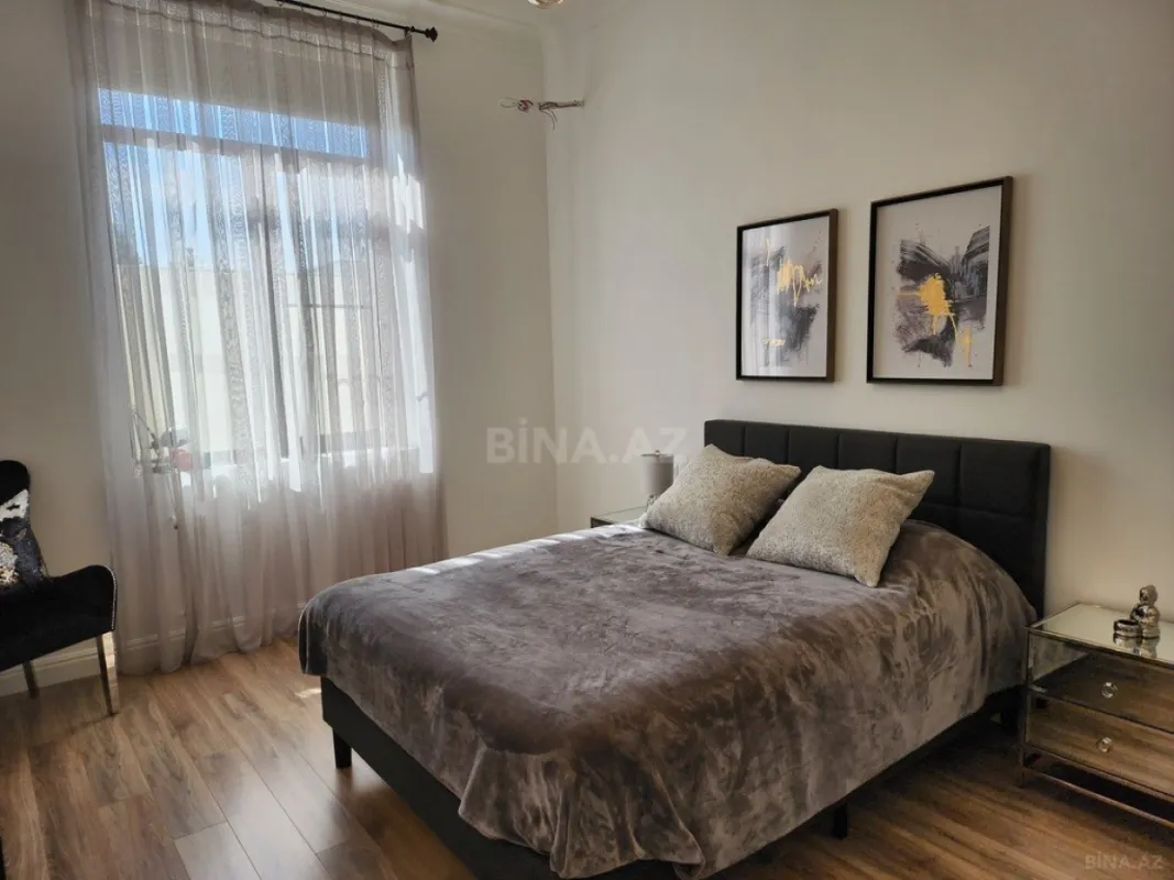 Kirayə verilir 4 otaqlı həyət evi 240 m²