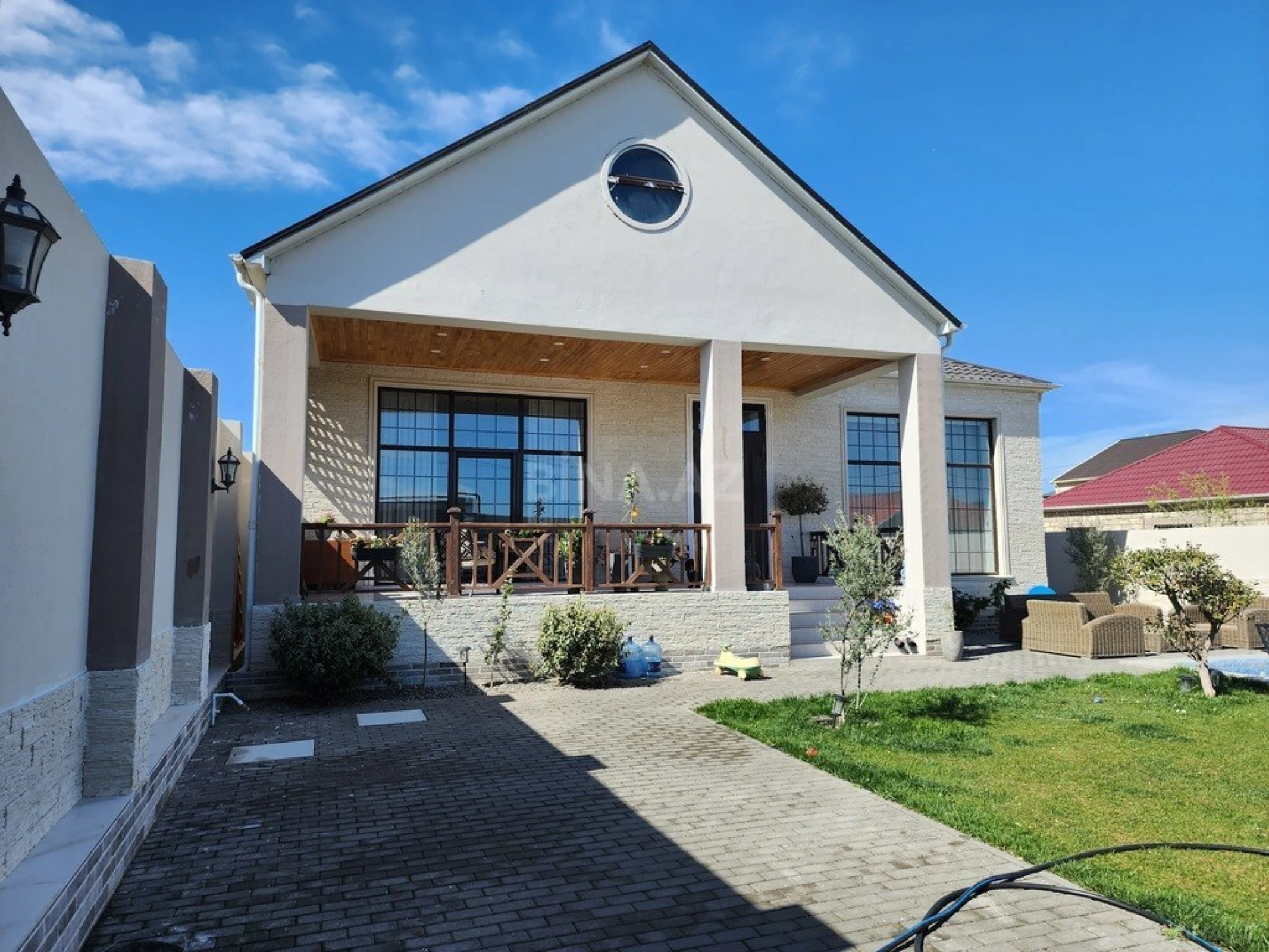 Kirayə verilir 4 otaqlı həyət evi 240 m²