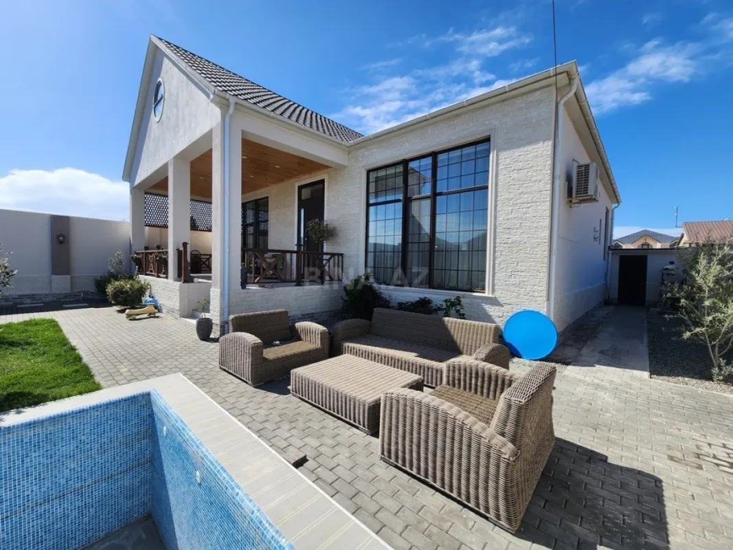 Kirayə verilir 4 otaqlı həyət evi 240 m²