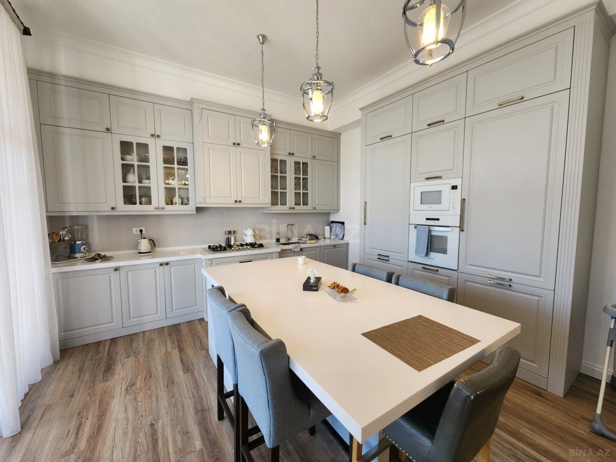 Kirayə verilir 4 otaqlı həyət evi 240 m²