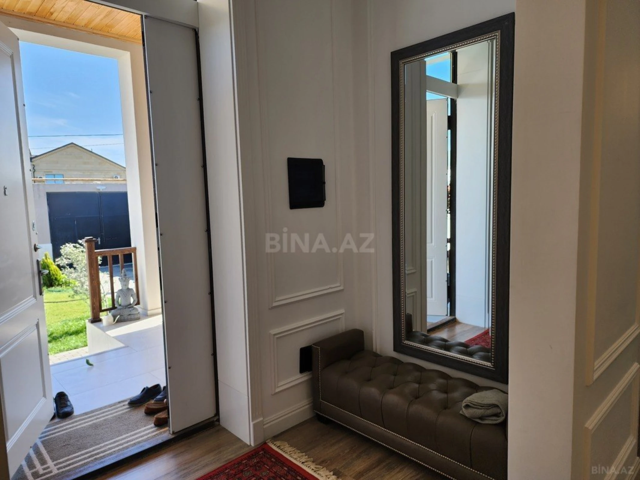 Kirayə verilir 4 otaqlı həyət evi 240 m²