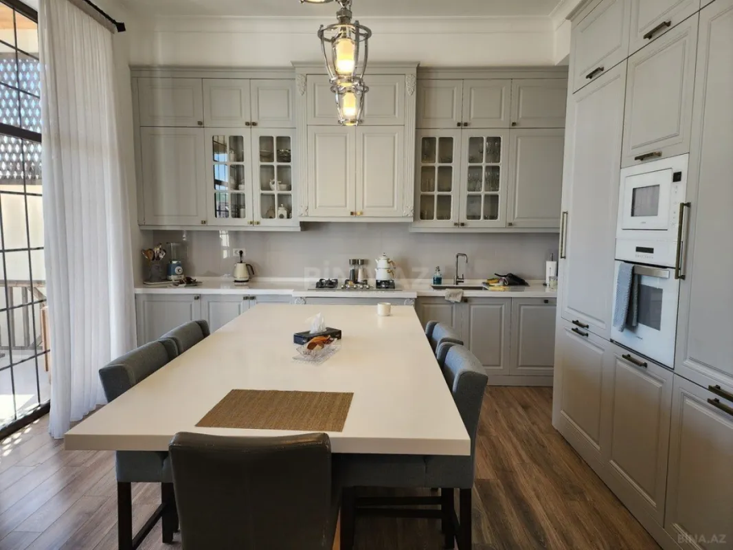 Kirayə verilir 4 otaqlı həyət evi 240 m²