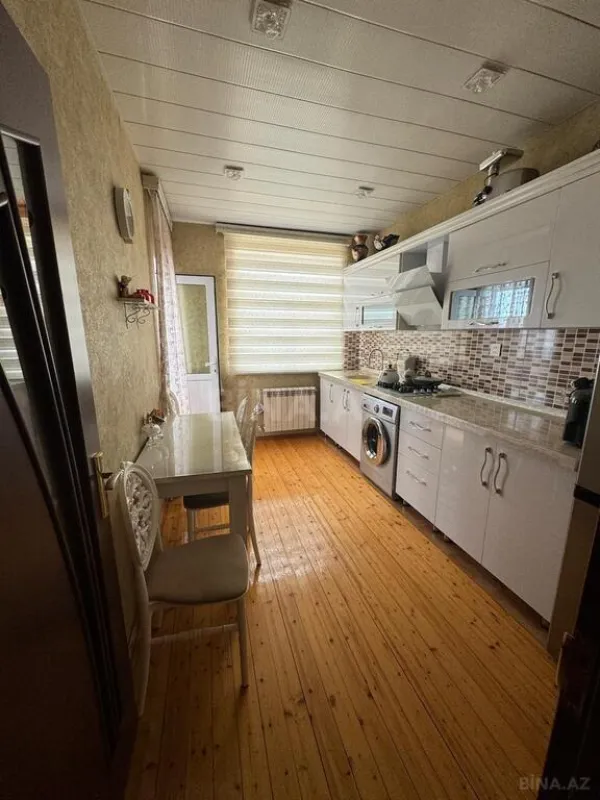 Satılır 2 otaqlı mənzil 80 m²