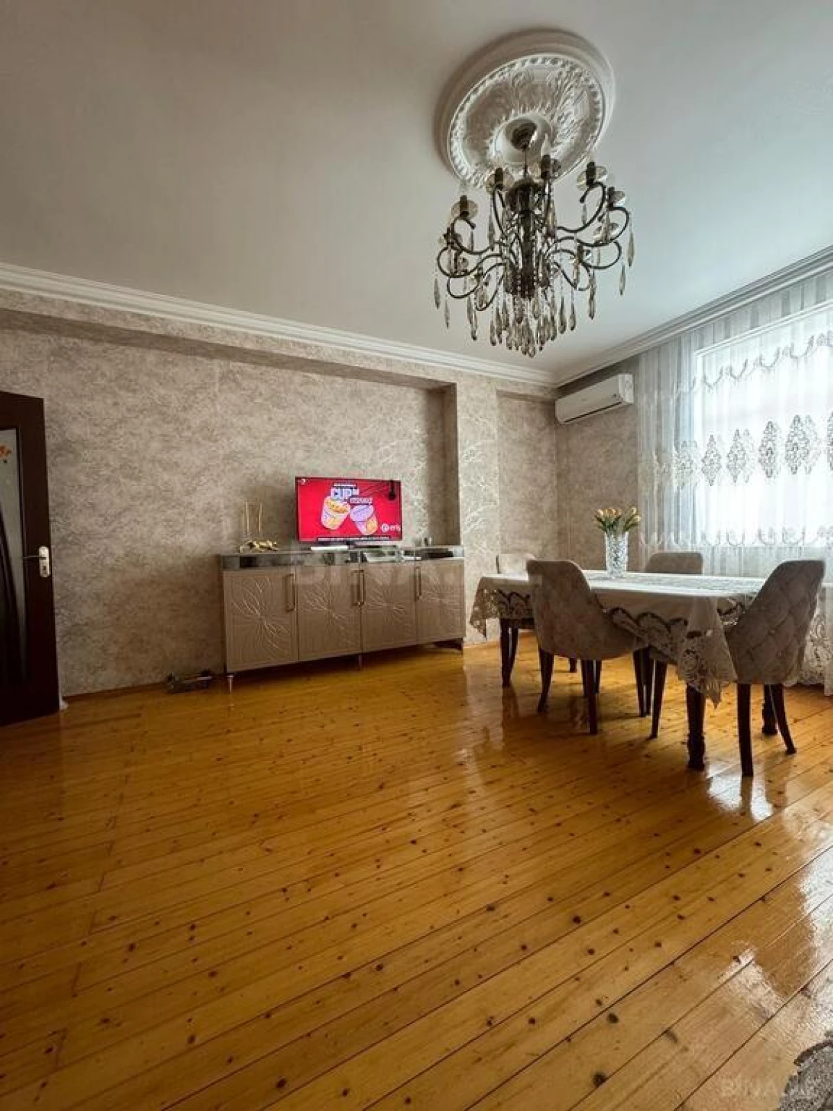 Satılır 2 otaqlı mənzil 80 m²
