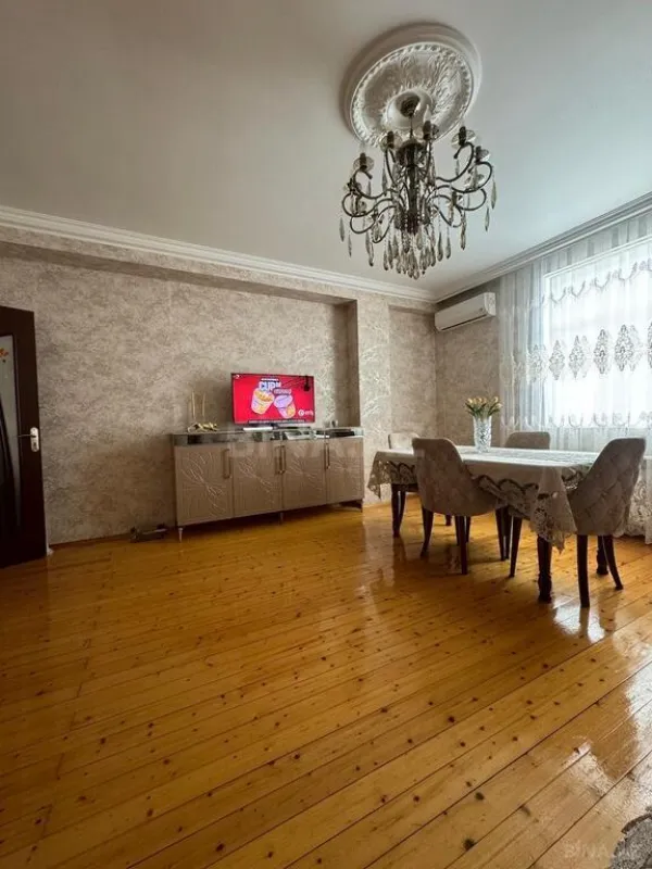 Satılır 2 otaqlı mənzil 80 m²