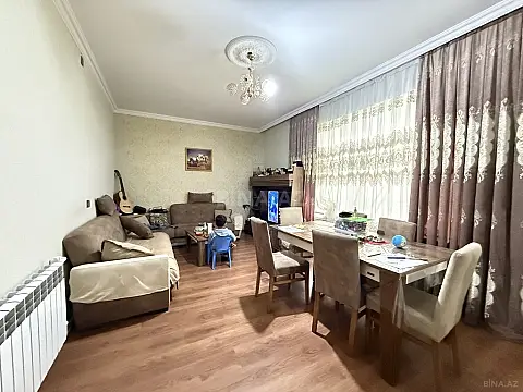 Satılır 4 otaqlı həyət evi 245 m²