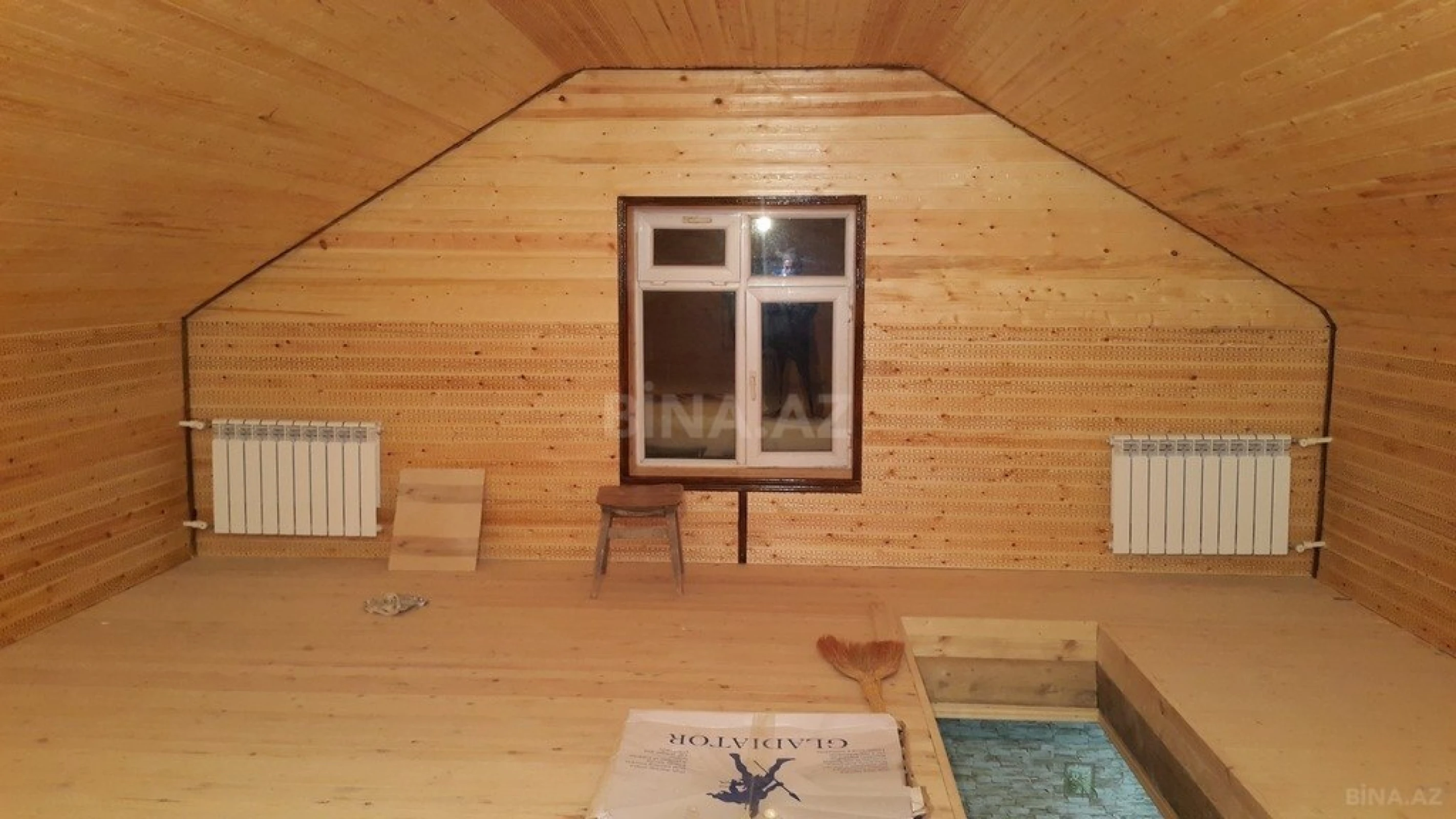 Satılır 4 otaqlı həyət evi 245 m²