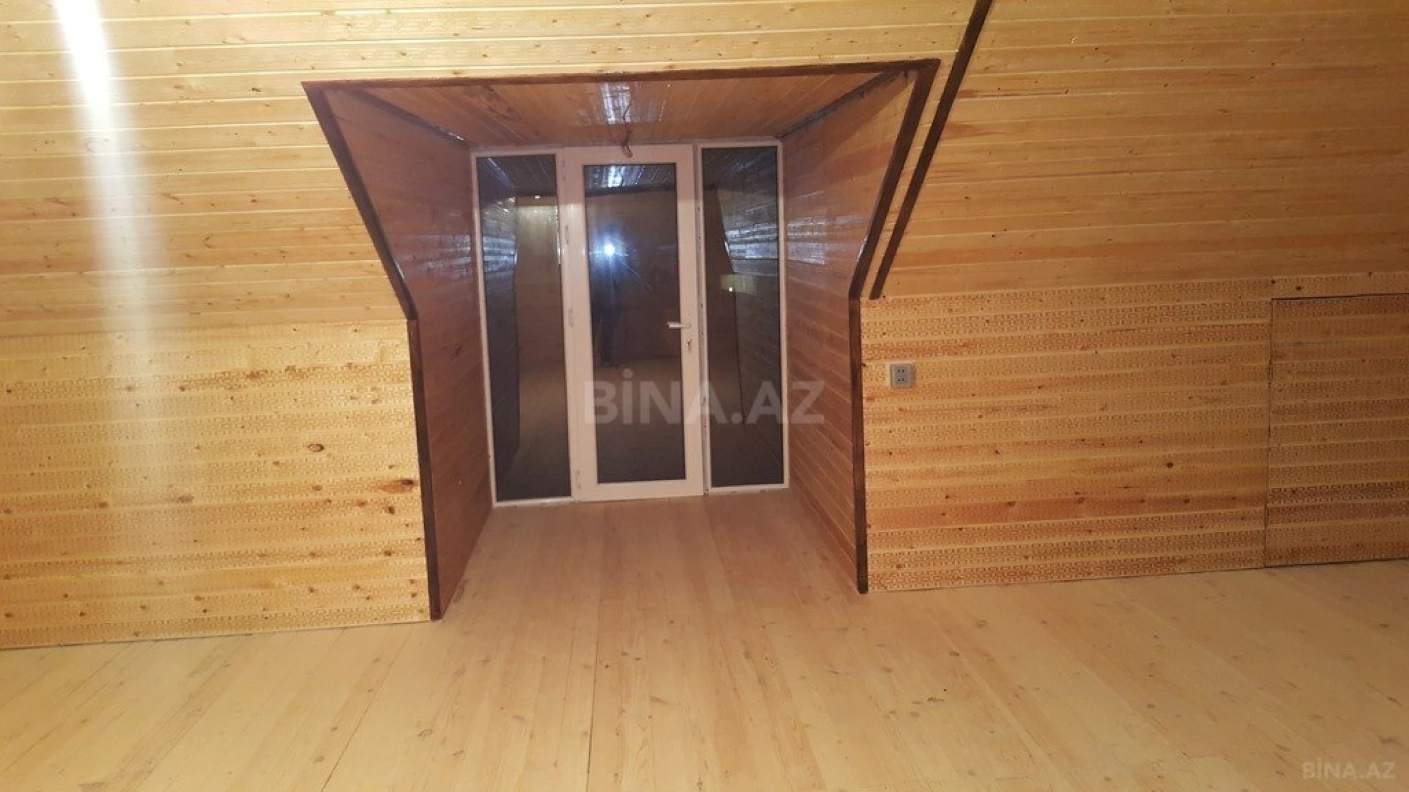 Satılır 4 otaqlı həyət evi 245 m²