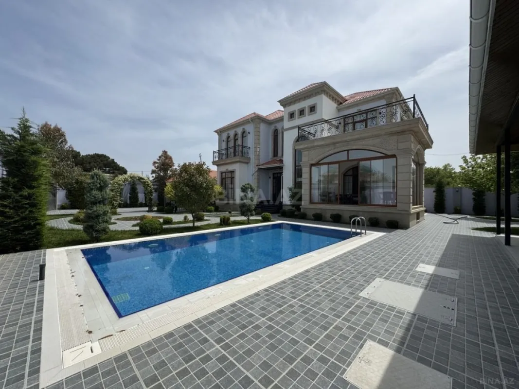 Satılır 5 otaqlı həyət evi 400 m²