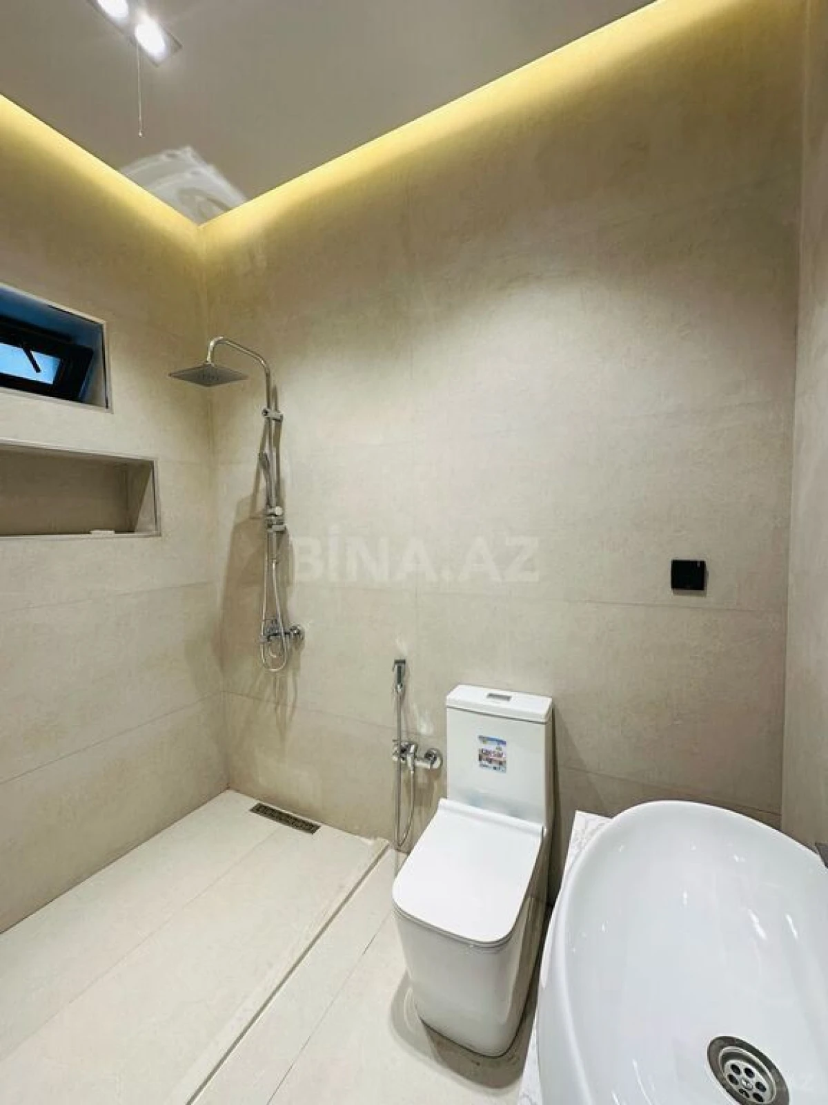 Kirayə verilir 5 otaqlı həyət evi 350 m²