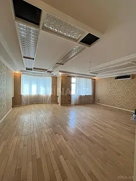 Satılır 5 otaqlı mənzil 300 m² — Bakı 5 otaq 300.00 m²