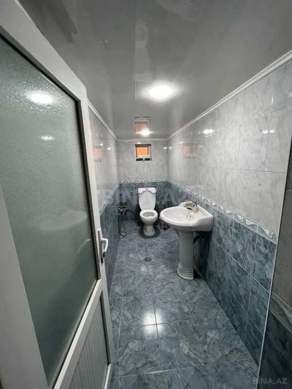 Satılır 9 otaqlı həyət evi 520 m²