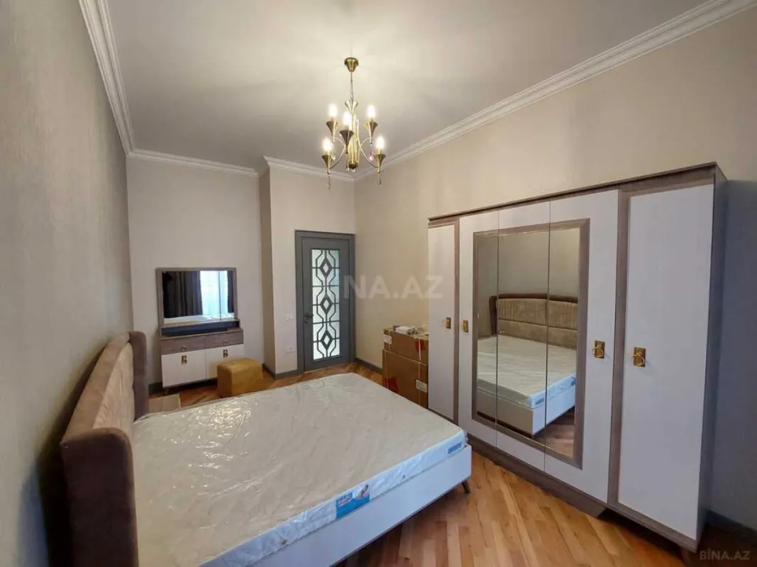 Kirayə verilir 2 otaqlı mənzil 90 m²