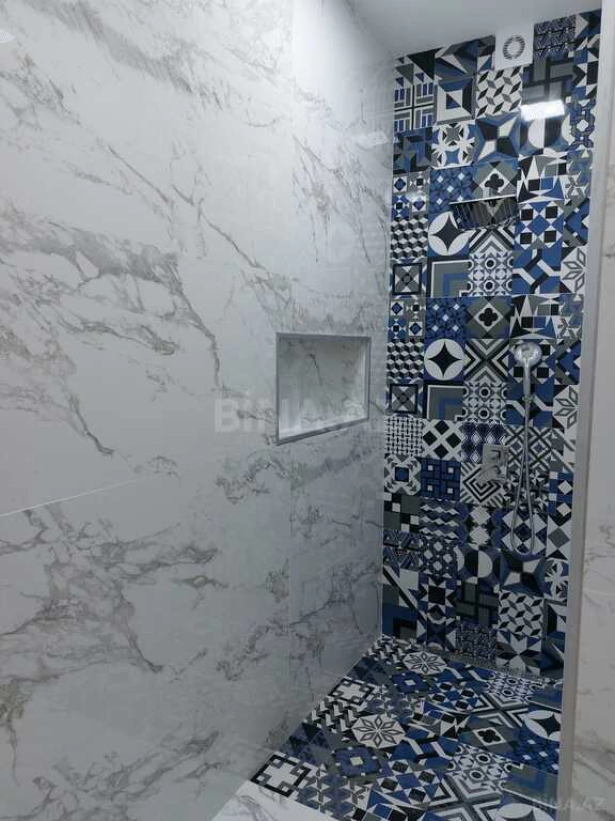 Kirayə verilir 2 otaqlı mənzil 90 m²