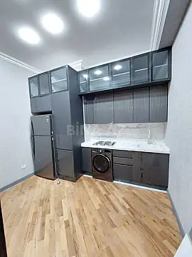 Kirayə verilir 2 otaqlı mənzil 90 m²