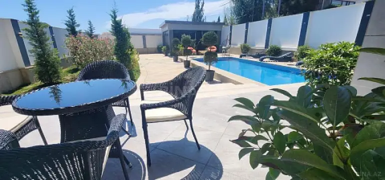 Kirayə verilir 5 otaqlı həyət evi 360 m²