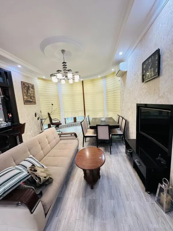 Kirayə verilir 4 otaqlı həyət evi 360 m²