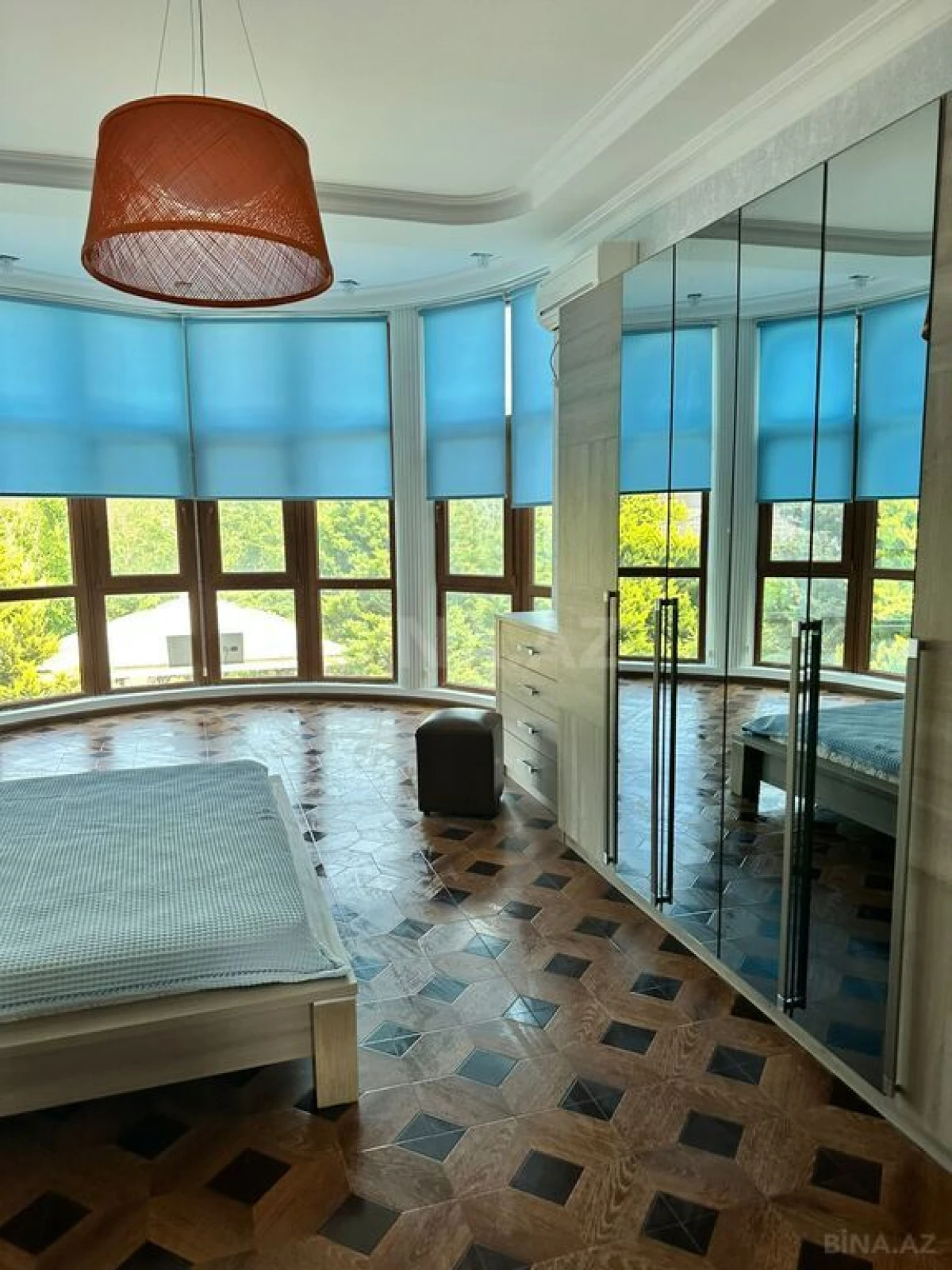 Kirayə verilir 4 otaqlı həyət evi 360 m²