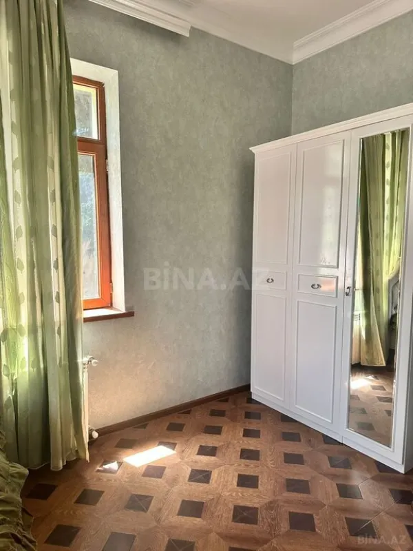 Kirayə verilir 4 otaqlı həyət evi 360 m²