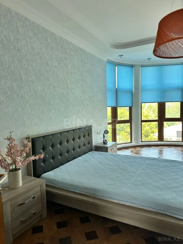 Kirayə verilir 4 otaqlı həyət evi 360 m²