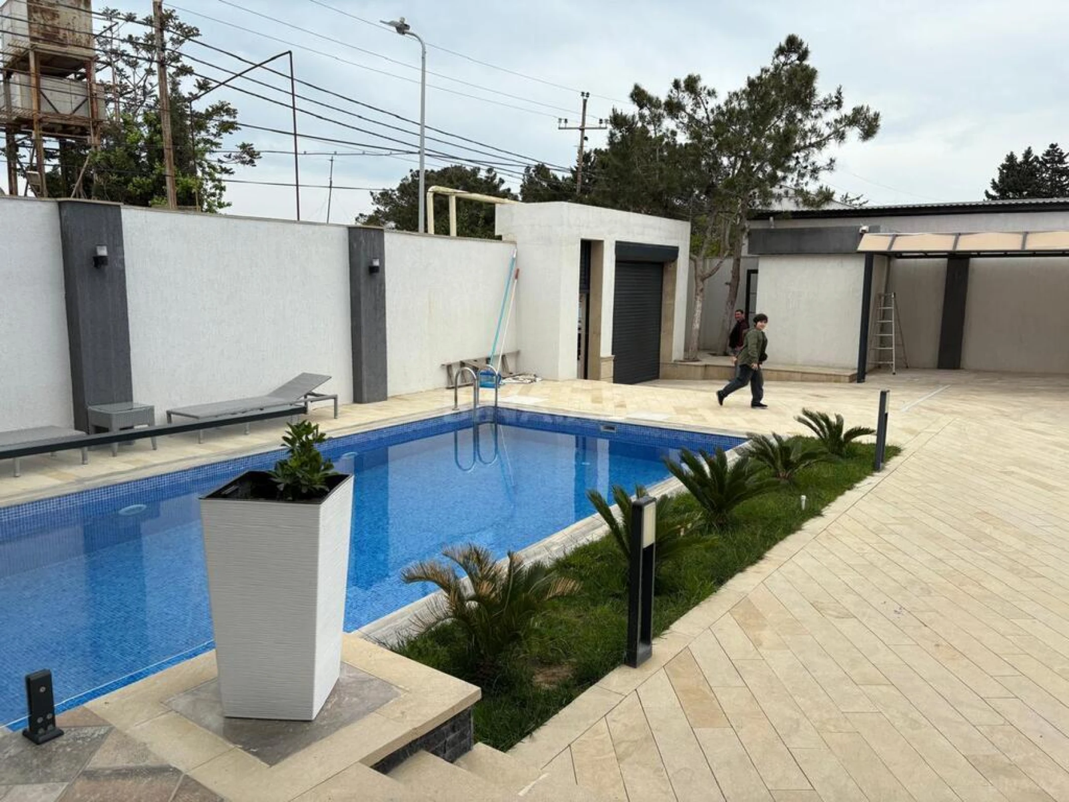 Kirayə verilir 5 otaqlı həyət evi 350 m²