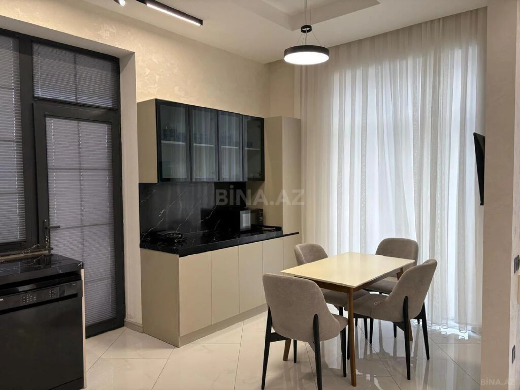 Kirayə verilir 5 otaqlı həyət evi 350 m²