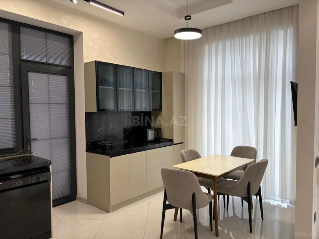 Kirayə verilir 5 otaqlı həyət evi 350 m²