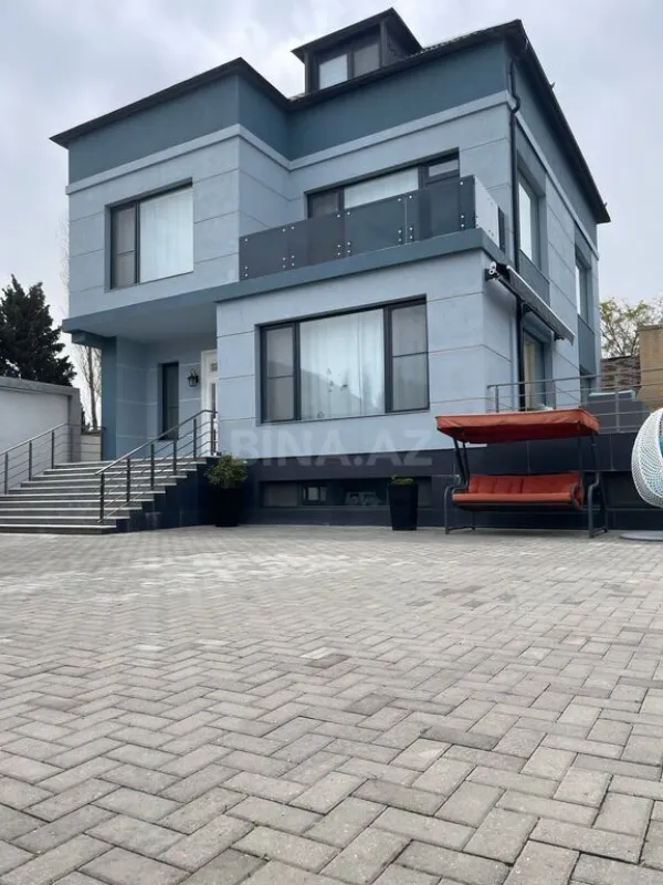 Satılır 5 otaqlı həyət evi 410 m²