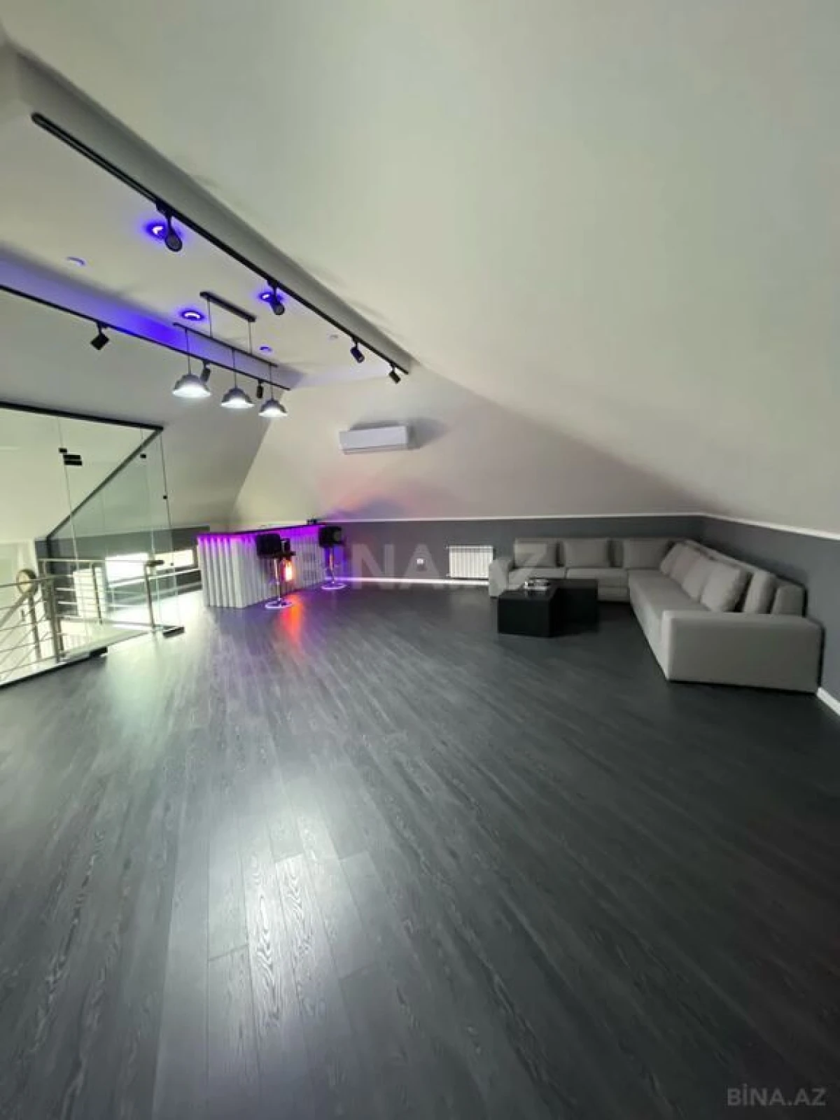 Satılır 5 otaqlı həyət evi 410 m²