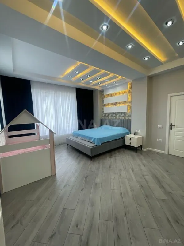 Satılır 5 otaqlı həyət evi 410 m²