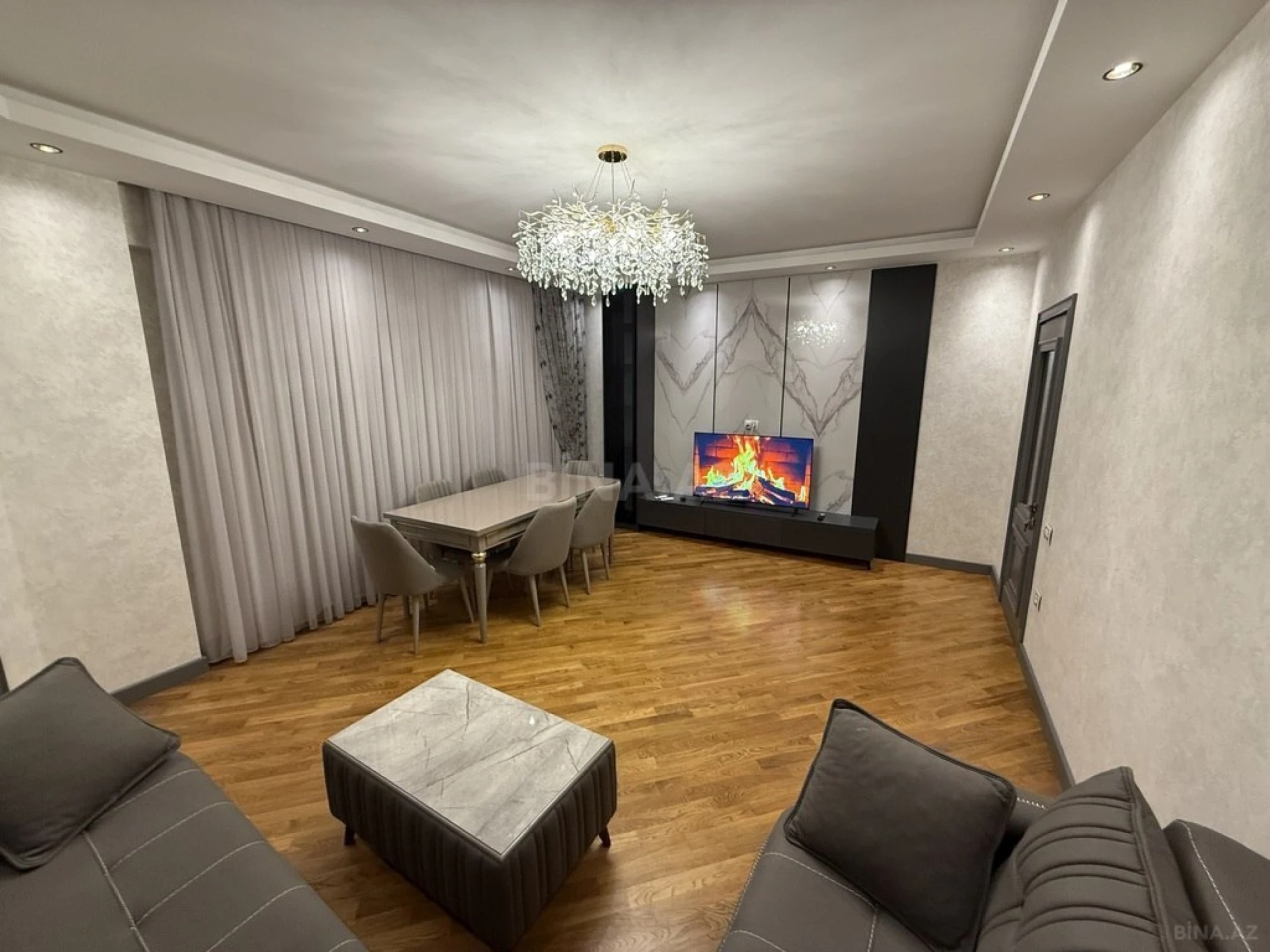 Kirayə verilir 3 otaqlı mənzil 150 m²